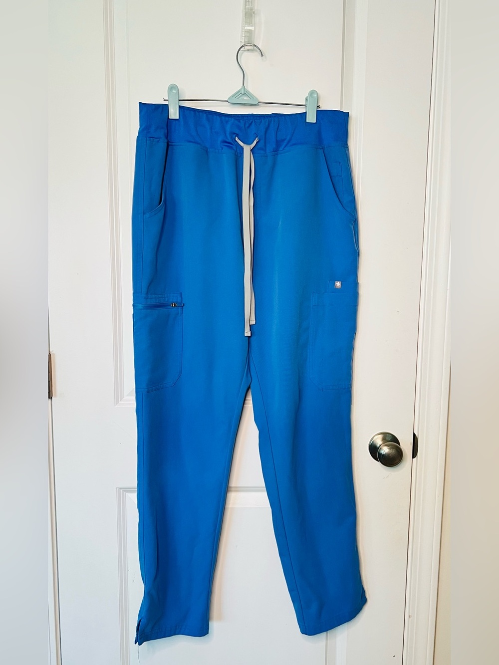 FIGS Yola High Waisted Skinny Cargo Scrub Pant Blue Sz L Nursing Uniform